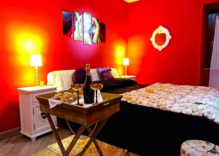 Dimora Il Bacio 2 לינה וארוחת בוקר אנגני